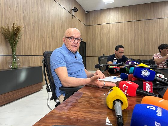 Governador disse não ter medo de qualquer investigação, mas que, em período eleitoral, essa prática é politiqueira.