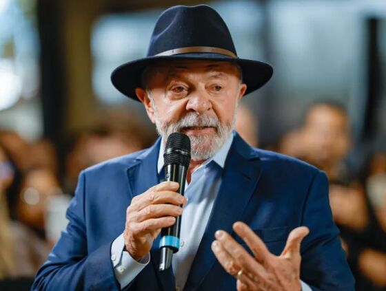 Governo Lula amplia subsídio aos importadores de diesel em meio à reta final da disputa presidencial.