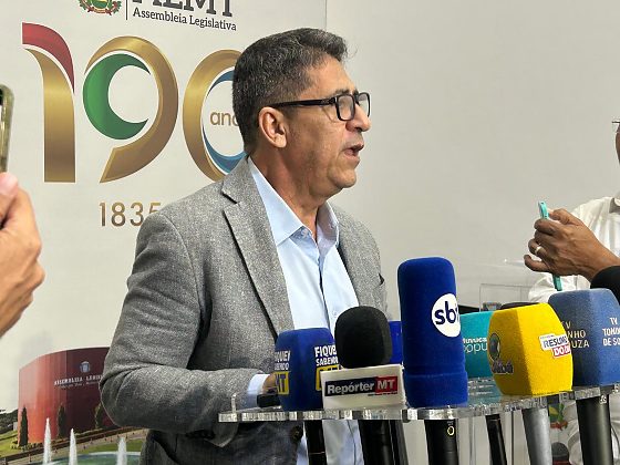 Ananias Filho, presidente do PL em MT, afirmou que considera a debandada natural