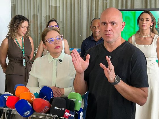 Abiliou cobrou o envio de recursos por parte do deputado e do senador