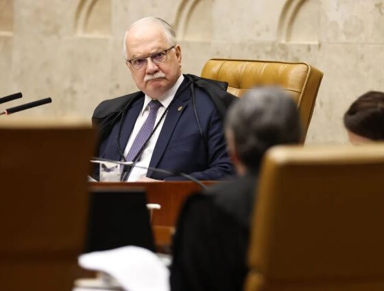 Fachin sinalizou a Nunes Marques que o pedido para anular a condenação de Bolsonaro deve ser levado ao plenário do STF.