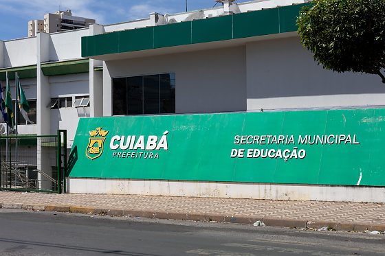 O edital estabelece normas para a contratação por tempo determinado e para a formação de cadastro reserva