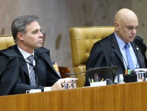 Edson Fachin assumiu o procedimento que avalia a abertura de investigação contra Alexandre de Moraes.