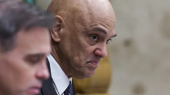 Sessão pode decidir por abertura de investigação sobre ligação de Moraes e Vorcaro.