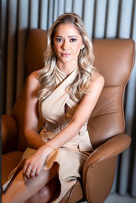 Priscilla Vilela é jornalista e editora-chefe, com atuação em comunicação estratégica, reputação institucional e gestão de crises.