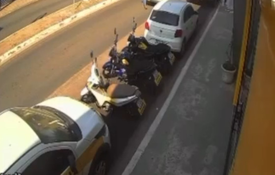 Marcos foi atingido por três disparos nas proximidades da Câmara Municipal.