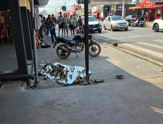 Daniel Amorin de Souza, de 18 anos, morreu na hora.