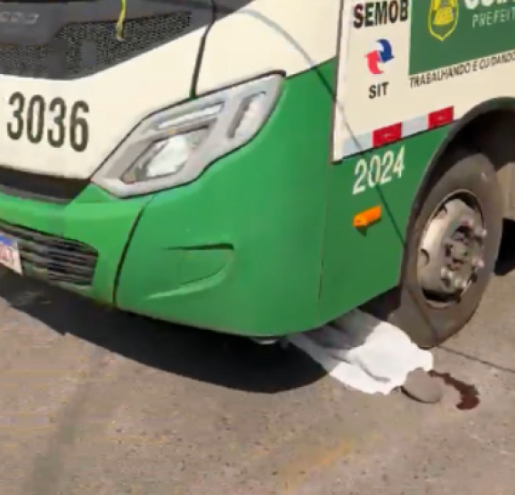 Flaviano Alves, de 57 anos, morreu na manhã deste domingo (20) após ser atingido por um coletivo.