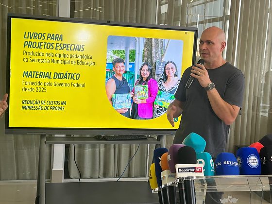 Abilio defendeu a participação conjunta de profissionais da educação e das famílias na formação dos alunos da rede municipal.