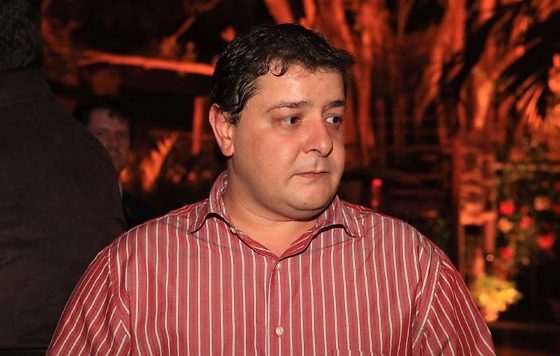 Fábio Luís Lula da Silva, o Lulinha, é citado em mensagens atribuídas à lobista Roberta Luchsinger que mencionam entrega de dinheiro e pagamentos relacionados a ele.