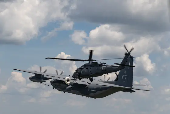 HC-130J Combat King II chegou ao Brasil para participar de exercício militar com a FAB; aeronave deu apoio às tropas americanas durante operação realizada em Caracas.