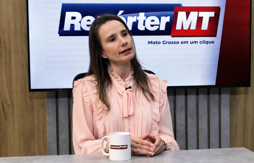 Naw Ally Risso é médica coloproctologista