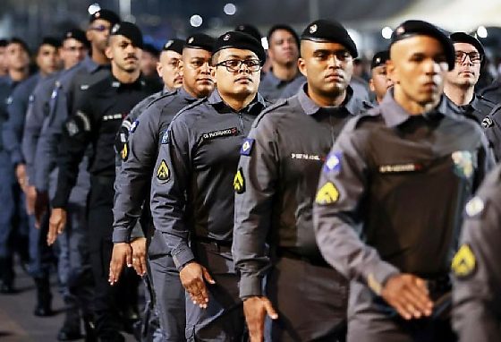 Documento publicado no Diário Oficial detalha a aquisição de capas balísticas, coldres, algemas, capacetes big trail e acessórios para o policiamento em Mato Grosso.