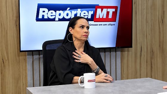 A psicóloga pontuou que o produto comercializado hoje difere expressivamente da planta em seu estado natural.