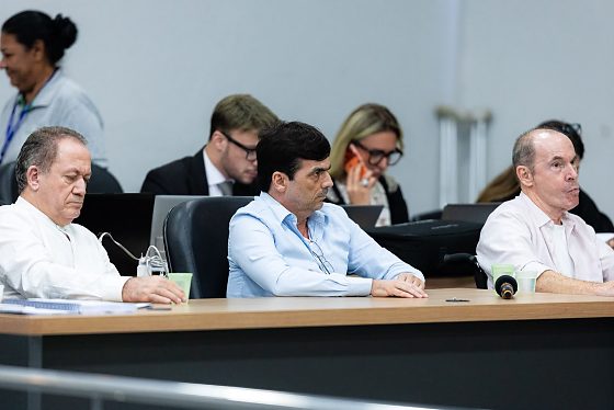 Após os interrogatórios dos réus, o júri deverá avançar para os debates entre acusação e defesa.