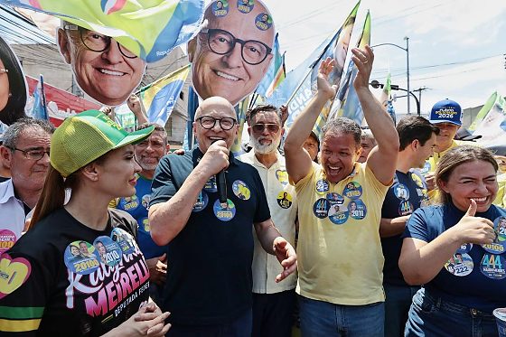 Pivetta fez arrastão em Rondonópolis ao lado de políticos do PL.