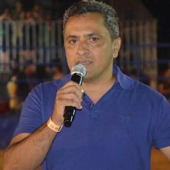 Prefeito continua exercendo as demais funções inerentes ao mandato.