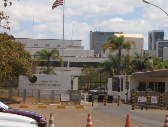 Estados Unidos e Austrália fecharam suas embaixadas em Brasília nesta sexta-feira (2) por “preocupações com segurança”.