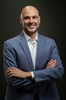  Cristiano Verardo é Diretor de Seguridade, Relacionamento e Tecnologia da Vexty, Entidade Fechada de Previdência Complementar que administra R$ 5,6 bilhões em ativos, especialista em previdência complementar.