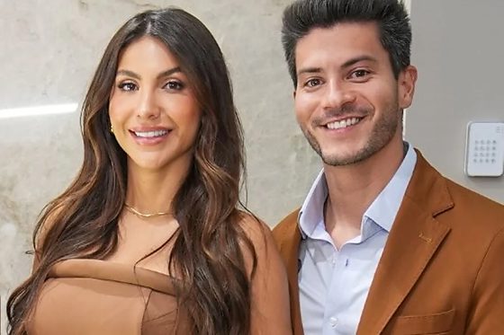 Jheny afirmou que cada um seguirá sua vida e pediu que o assunto não fosse mais comentado publicamente.