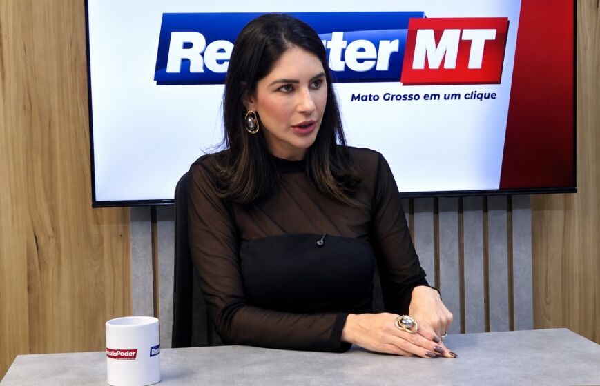 Nayara Cerutti explicou que peptídeos atuam na regeneração da camada superficial da pele, promovendo hidratação, viço e luminosidade.