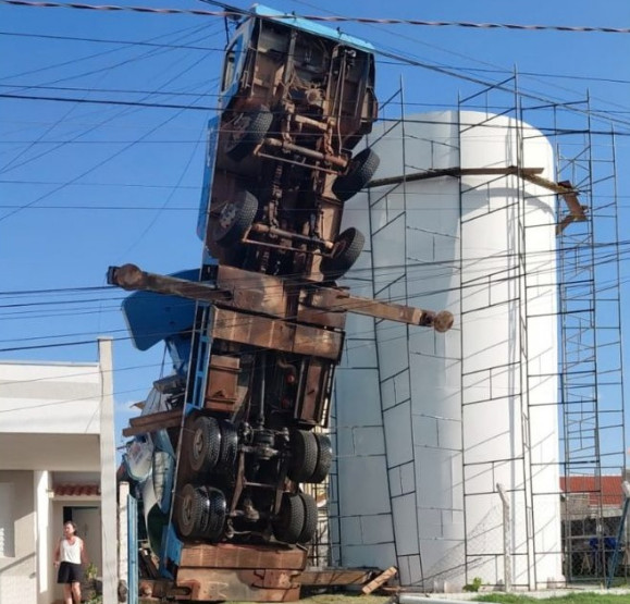 Motivos do incidente ainda estão sendo investigados.