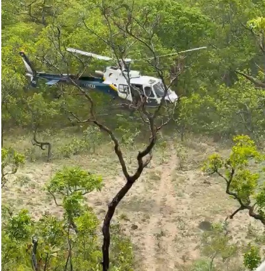 Jovem é resgatado por helicóptero após acidente de moto em Cuiabá