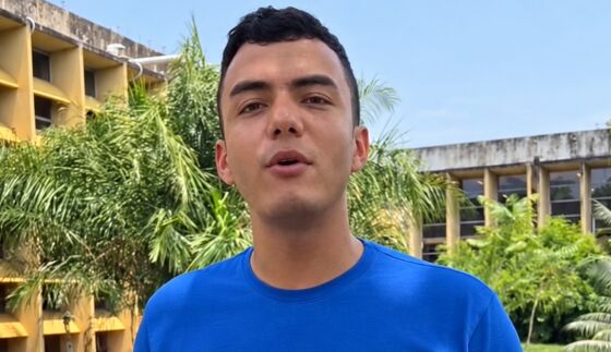 Estudante anuncia suspensão de aulas na UFMT e encerra vídeo com pedido de voto para Lula.