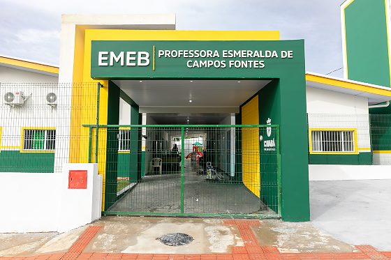 Escola Professora Esmeralda de Campos Fontes foi alvo de denúncia sobre oração antes das aulas.