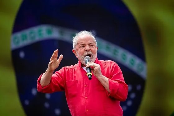 Bolsa brasileira interrompeu negociações no primeiro pregão após a reeleição de Lula.