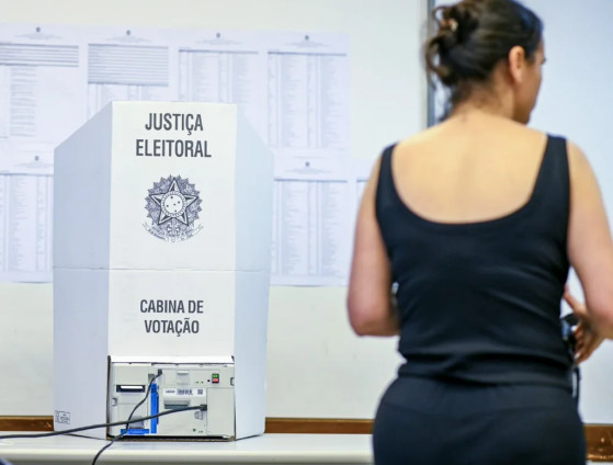Federação formada por PT, PCdoB e PV alega que a redução da frota de ônibus dificultou o deslocamento de eleitores em Salvador, Feira de Santana e Lauro de Freitas.