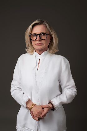 Margareth Buzetti é ex senadora por Mato Grosso e autora da lei que garante a cirurgia pelo SUS e Planos de Saúde.
