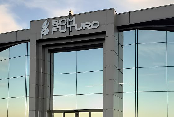 1. Empresa deverá retirar obstáculos ou fornecer mecanismo que permita a abertura da porteira.