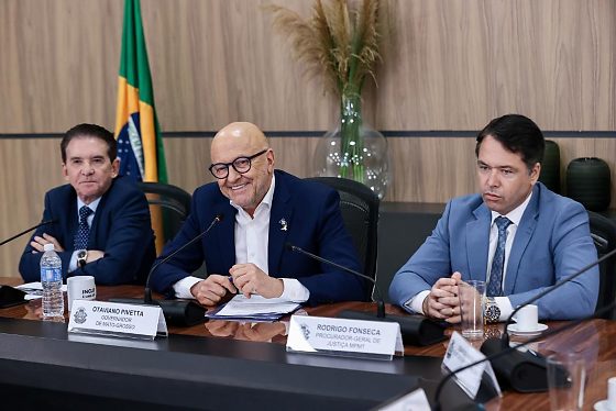 Termo firmado entre o Governo de Mato Grosso, o Ministério Público e o Tribunal de Contas prevê obras, equipamentos e soluções tecnológicas para as forças de segurança.